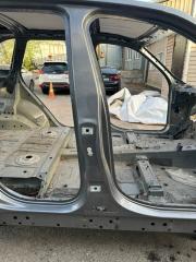 Стойка кузова правая BMW X5 2018