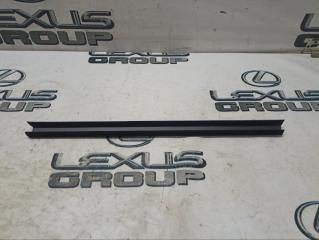 Уплотнитель стекла задний левый BMW X5 2018