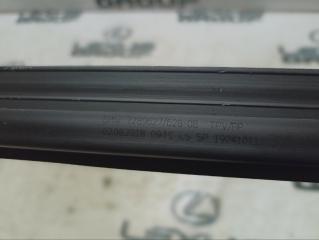 Уплотнитель стекла передний левый BMW X5 F15 M50DX