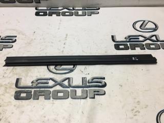 Уплотнитель стекла задний левый BMW X6 2017