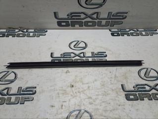 Уплотнитель стекла передний левый BMW X6 2017