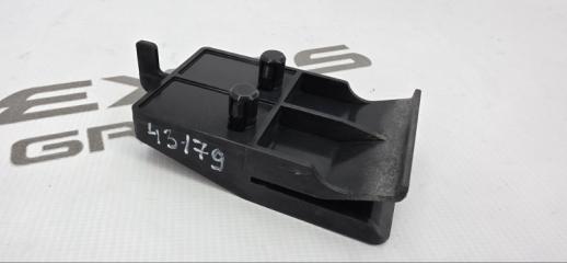 Кронштейн бампера передний Lexus RX400h 2006