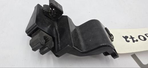 Кронштейн трубки кондиционера Toyota Land Cruiser Prado 2020