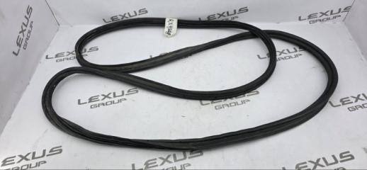 Уплотнительная резинка багажника задняя Lexus RX300 2020
