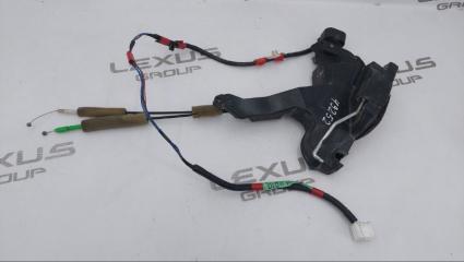 Замок двери передний правый Lexus LS430 2004