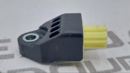 Датчик удара передний Toyota Land Cruiser Prado 2020