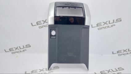 Накладка консоли задняя Toyota Land Cruiser Prado 2020