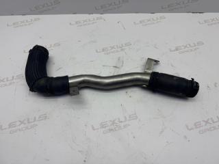 Патрубок охлаждения Land Rover Range Rover Velar 2021