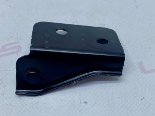 Кронштейн передний правый Land Rover Range Rover Velar 2019