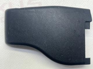 Запчасть накладка сиденья передняя правая Lexus IS250 2009