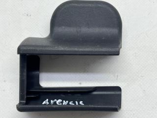 Накладка сиденья передняя левая Toyota Avensis 2006 контрактная Накладка сиденья передняя левая Toyota Avensis 2006