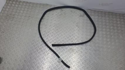 Уплотнитель проема двери задний левый Toyota Land Cruiser Prado 2021