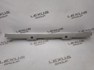 Накладка замка багажника задняя RX300 2006 MCU35 1MZFE