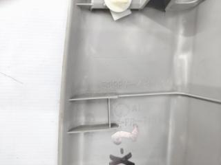 Накладка замка багажника задняя RX300 2006 MCU35 1MZFE