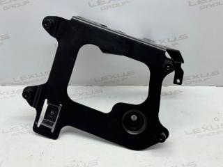 Кронштейн интеркулера Land Rover Range Rover Velar 2018