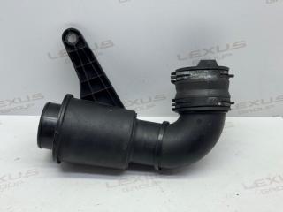 Патрубок интеркулера Land Rover Range Rover Velar 2018