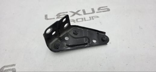 Кронштейн крыла передний правый Lexus ES300h 2020