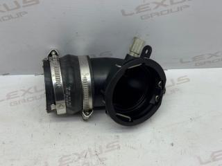 Патрубок интеркулера Land Rover Range Rover Velar 2019