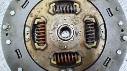 Маховик Lexus RX400h MHU38 3MZFE