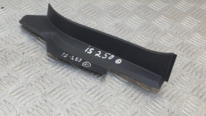 Запчасть накладка крышки багажника задняя левая Lexus IS250 2007