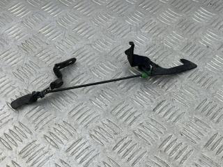 Крюк замка капота Lexus RX300 2006