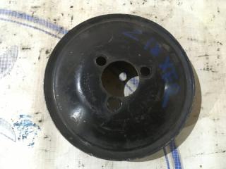 Фото запчасти шкив помпы Opel Astra 2007 Б/У запчасть Запчасть шкив помпы Opel Astra 2007