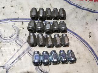 Запчасть гайки колесные SsangYong Rexton 2007