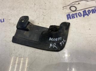 Запчасть брызговик передний правый Hyundai Accent 2005