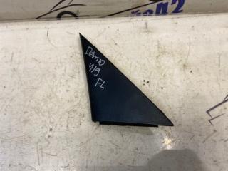 Запчасть уголок двери внутренний передний левый Mazda Demio 2001
