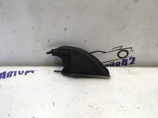 Запчасть уголок двери внутренний передний правый Mitsubishi Lancer Cedia 2001