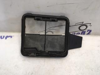 Фото запчасти корпус салонного фильтра Ford Focus 2006 Б/У запчасть Запчасть корпус салонного фильтра Ford Focus 2006