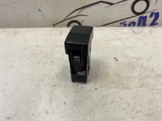 Запчасть заглушка кнопки Mazda Demio 2000