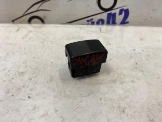 Запчасть заглушка кнопки Mazda Demio 2000