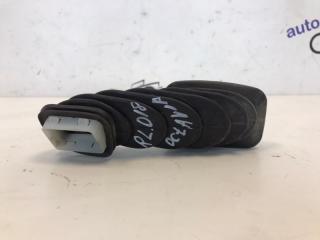 Фото запчасти защитный кожух задний левый Skoda Octavia 2013 Б/У запчасть Запчасть защитный кожух задний левый Skoda Octavia 2013