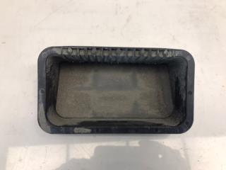 Запчасть решетка вентиляционная задняя Toyota Raize 2020