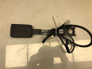 Запчасть замок ремня безопасности передний левый Toyota Raize 2020