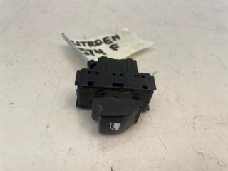 Фото запчасти кнопка стеклоподъемника передняя Citroen C-Elysee 2013 Б/У запчасть Запчасть кнопка стеклоподъемника передняя Citroen C-Elysee 2013