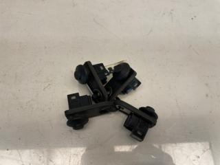 Запчасть концевик двери Hyundai IX35 2011