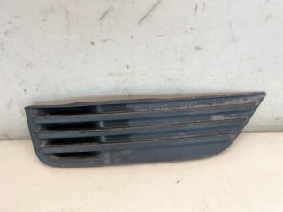 Фото запчасти заглушка птф передняя правая Ford Focus 2006 Б/У запчасть Запчасть заглушка птф передняя правая Ford Focus 2006