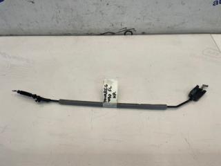 Запчасть тросик замка двери передний левый Volkswagen Touareg 2019