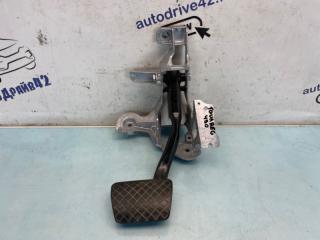 Запчасть педаль тормоза Volkswagen Touareg 2019