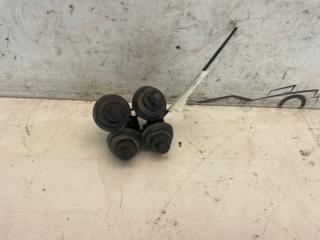 Фото запчасти концевик двери Renault Duster 2013 Б/У запчасть Запчасть концевик двери Renault Duster 2013