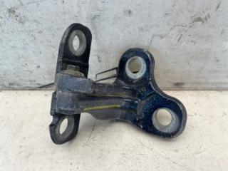 Запчасть кронштейн двери задний правый Land Rover Range Rover 2012