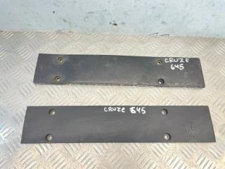 Запчасть крышка двигателя декоративная Chevrolet Cruze 2013