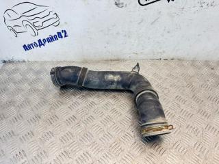 Запчасть воздухозаборник Skoda Octavia 2010