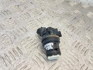 Запчасть насос омывателя Toyota Camry 2008