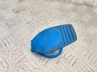 Фото запчасти крышка бачка омывателя Skoda Fabia 2013 Б/У запчасть Запчасть крышка бачка омывателя Skoda Fabia 2013