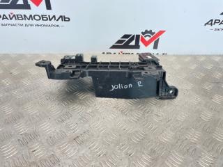 Запчасть кронштейн решетки радиатора правый Haval Jolion 2020