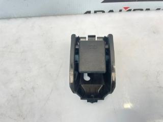 Фото запчасти ручка открывания капота Suzuki Grand Vitara 2007 Б/У запчасть Запчасть ручка открывания капота Suzuki Grand Vitara 2007