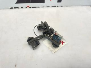 Запчасть концевик двери Hyundai Matrix 2008